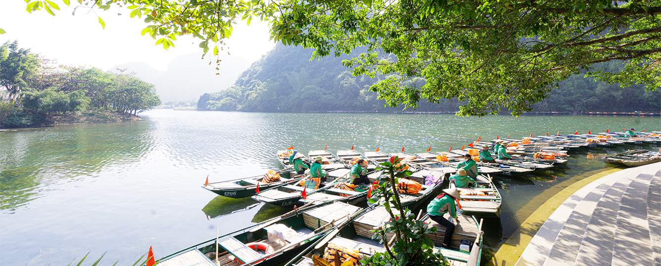 Ninh Binh Private Tours - 1 Day - Visit: Hoa Lu - Trang An - Bich Dong Pagoda - Departure from Hanoi